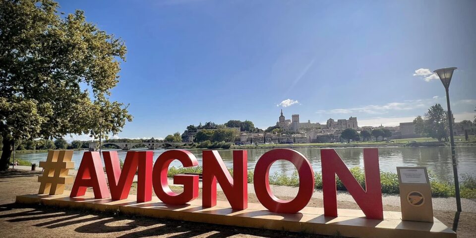 Excursion Marseille Avignon, Palais des Papes Avignon, Guide Avignon, Visite Guidée Avignon, Visiter Avignon