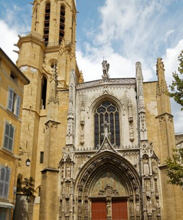 Book a Visit in Aix en Provence