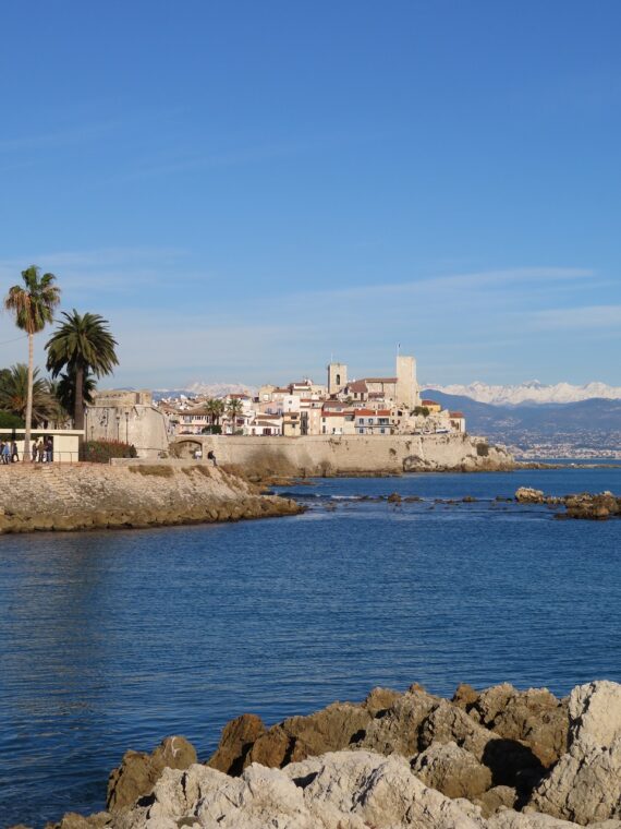 Book a Visit in Antibes