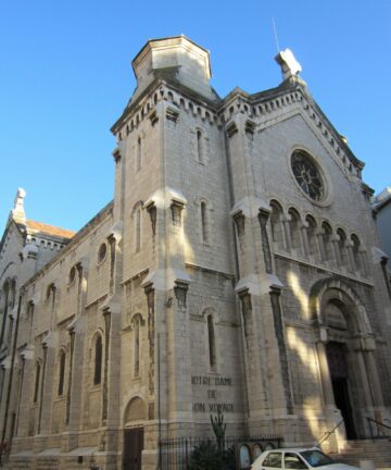 Book a Visit in Cannes