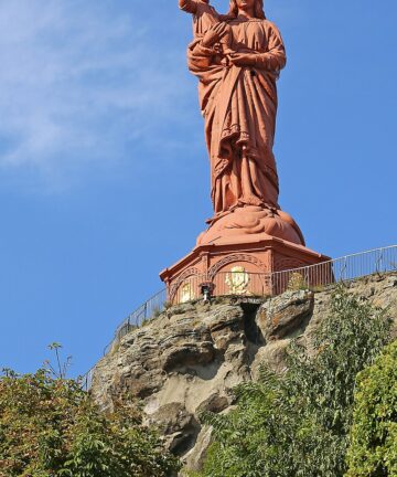 Book a Visit in Le Puy