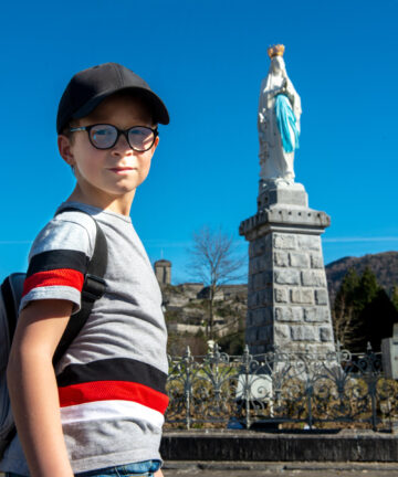 Book a Visit in Lourdes