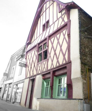 Book a Visit in Segré