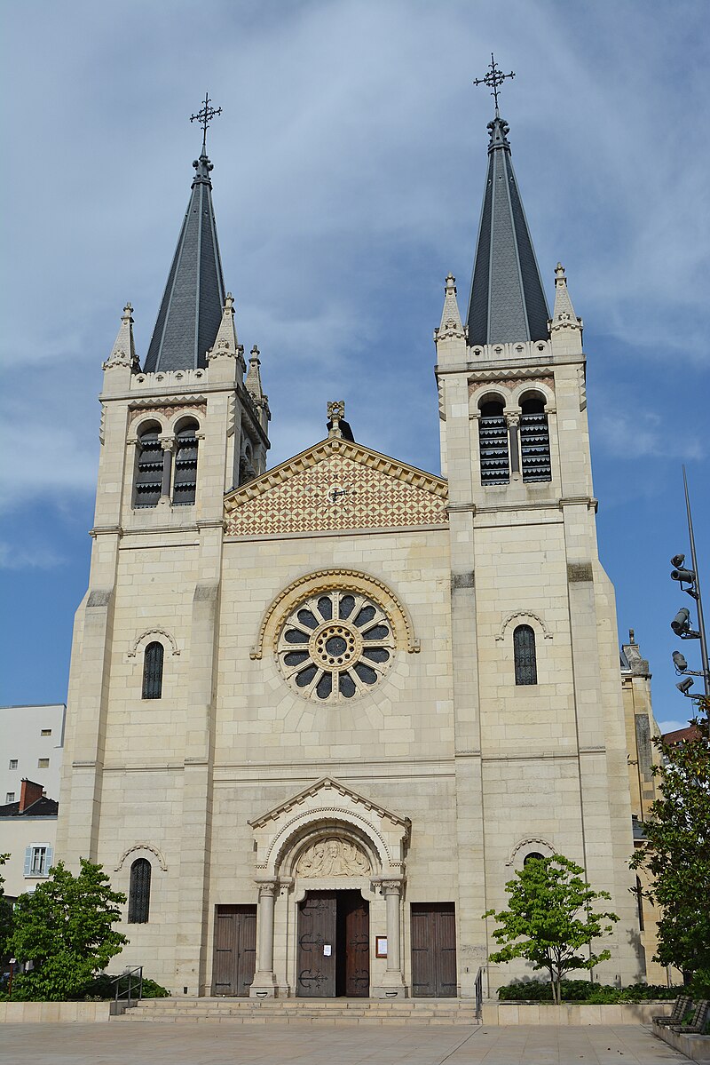 Book a Visit in Vichy