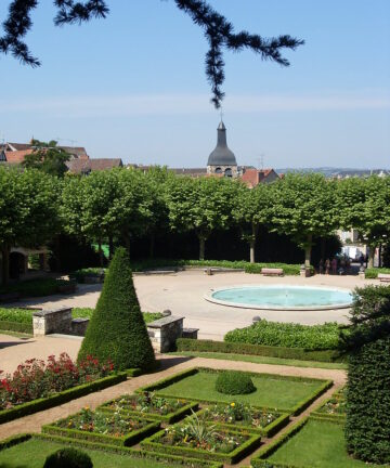 Book a Visit in Montluçon