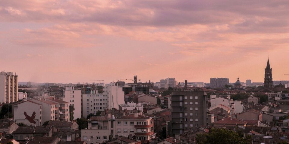toulouse pink sky